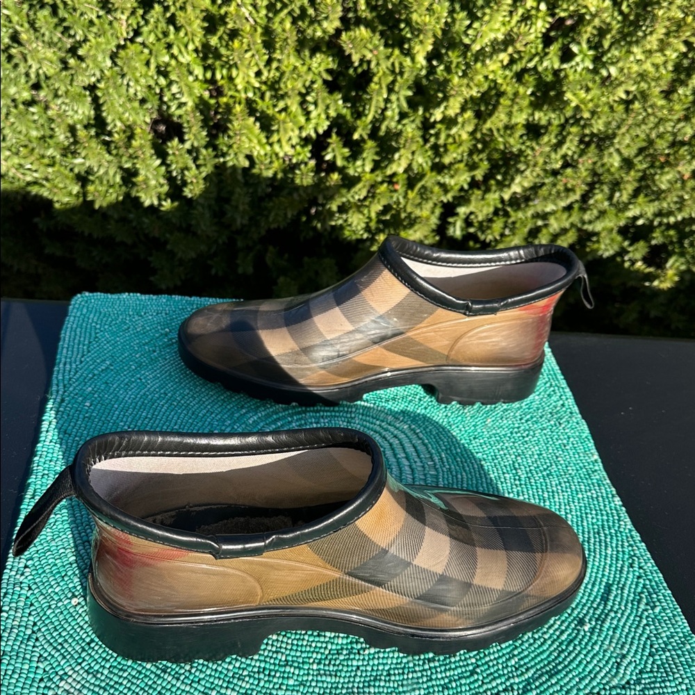 Burberry Nova Check ankle rain runner boots size 37, made in Italy - reposhing. - Picture 8 of 17